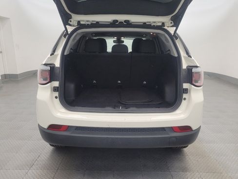 Used 2018 Jeep Compass Sport image 29