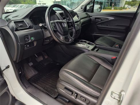 Used 2021 Honda Pilot Special Edition image 2