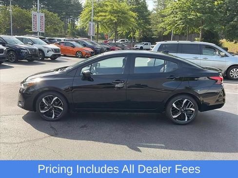 Used 2025 Nissan Versa SR FWD image 5
