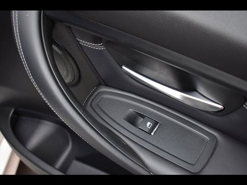 Used 2018 BMW M3 w/ Executive Package image 37