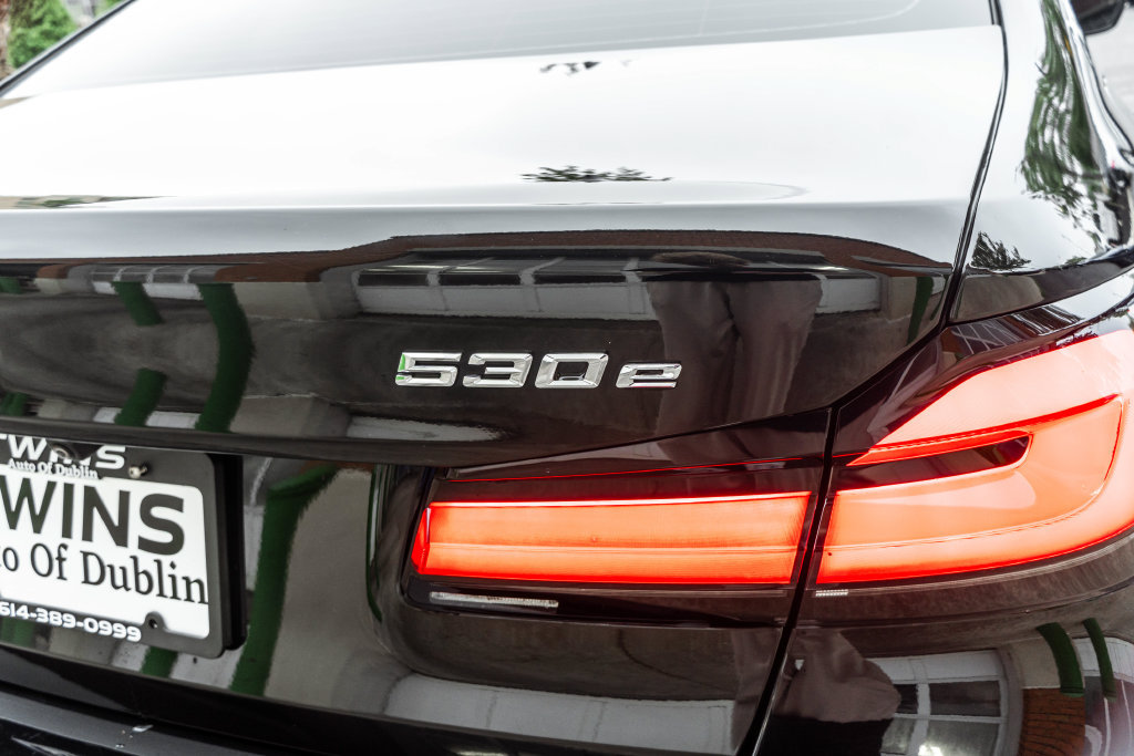 Used 2023 BMW 530e RWD image 37