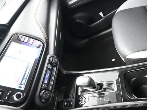 Used 2024 Nissan Kicks SR w/ SR Premium Package image 19