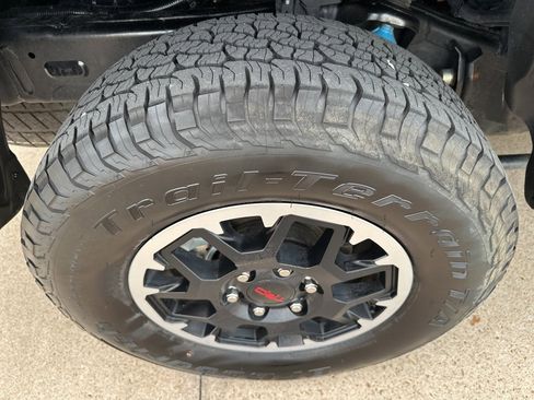 Used 2025 Toyota Tacoma TRD Off-Road image 20