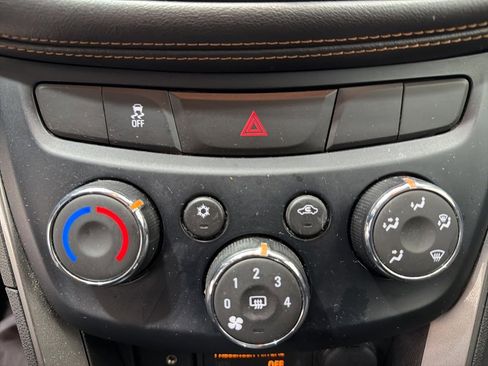 Used 2019 Chevrolet Trax LS w/ Tint and Cruise Package image 24