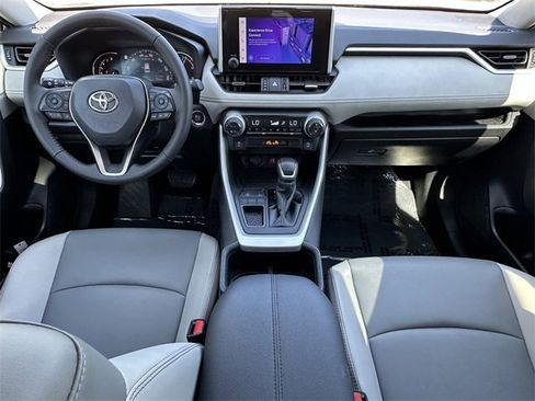 Used 2023 Toyota RAV4 XLE Premium image 10