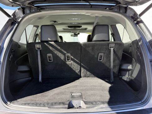 Used 2017 Honda Pilot Touring image 44