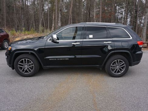 Used 2018 Jeep Grand Cherokee Limited image 20