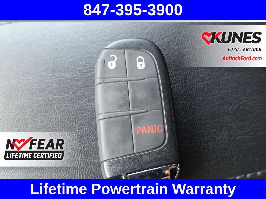 Used 2024 Jeep Compass Trailhawk AWD/4WD image 46