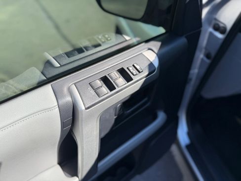 Used 2012 Toyota 4Runner SR5 image 22