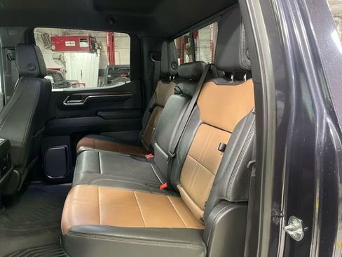 Used 2024 Chevrolet Silverado 1500 High Country w/ Technology Package image 21