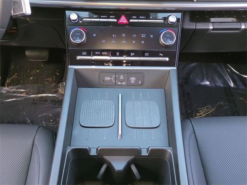 Certified 2026 Hyundai Santa Fe SEL w/ Tow & Go Package image 19