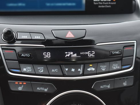 Used 2025 Acura RDX SH-AWD w/ Technology Package image 10