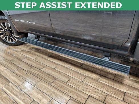 Used 2025 GMC Sierra 2500 Denali Ultimate image 17