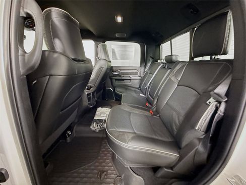 New 2026 RAM 3500 Laramie AWD/4WD image 18