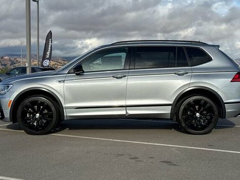 Certified 2020 Volkswagen Tiguan SE R-Line image 7