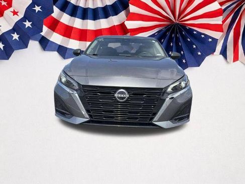 Certified 2025 Nissan Altima 2.5 S FWD image 8