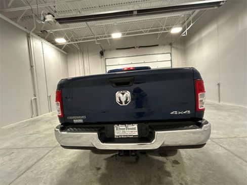 Used 2024 RAM 2500 Big Horn w/ Bed Utility Group image 7