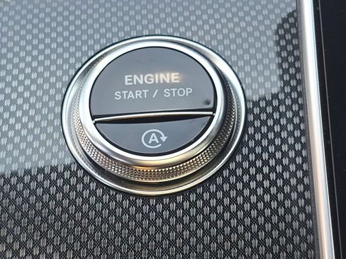 Certified 2026 Mercedes-Benz C 300 4MATIC Sedan image 35