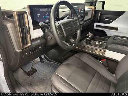 Used 2024 GMC Hummer EV 2X w/ Extreme Off-Road Package image 11