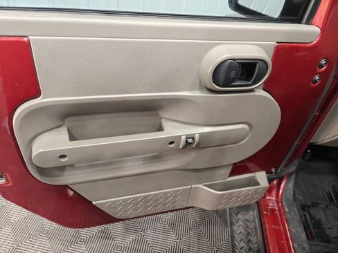 Used 2008 Jeep Wrangler Unlimited Sahara image 26