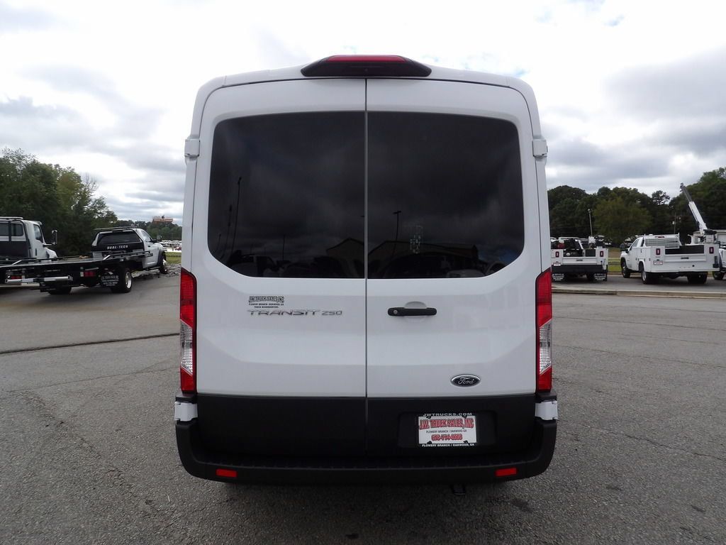 Used 2016 Ford Transit 250 148 Medium Roof RWD image 6