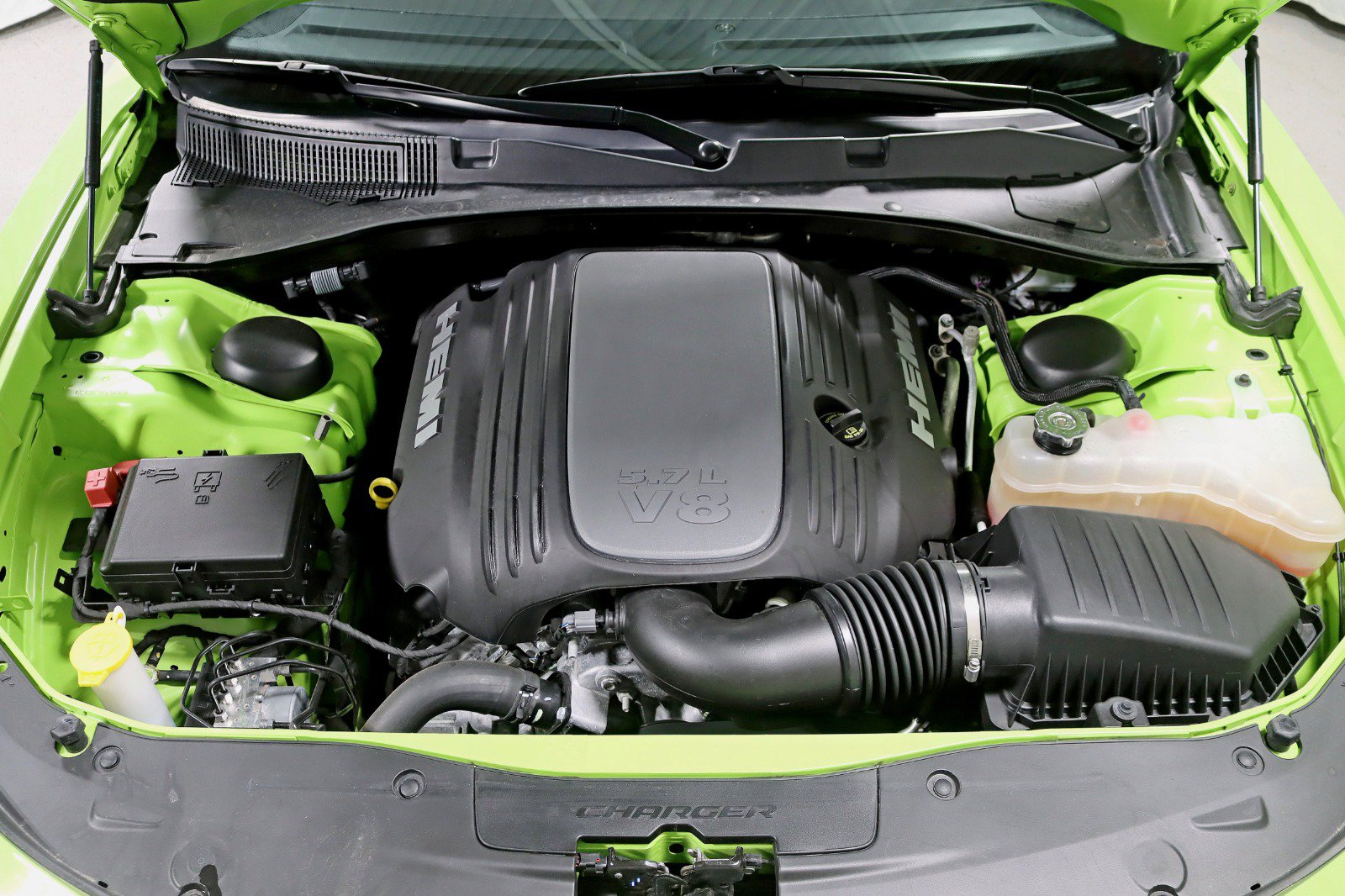 Used 2023 Dodge Charger R/T w/ Cold Weather Package RWD image 38