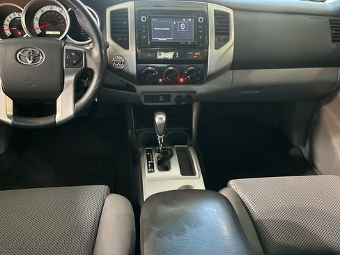 Used 2014 Toyota Tacoma PreRunner w/ TRD Sport Package RWD image 4