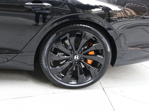 New 2025 Bentley Flying Spur Plug-In Hybrid image 24