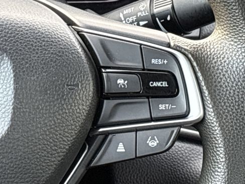 Used 2022 Honda Accord LX image 23