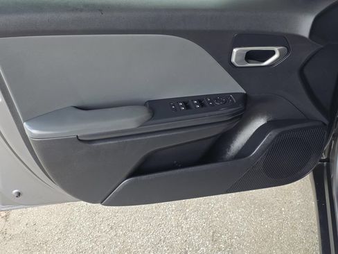 Used 2025 Kia K4 FWD image 30