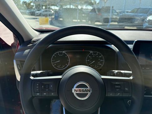 Certified 2021 Nissan Rogue S image 17