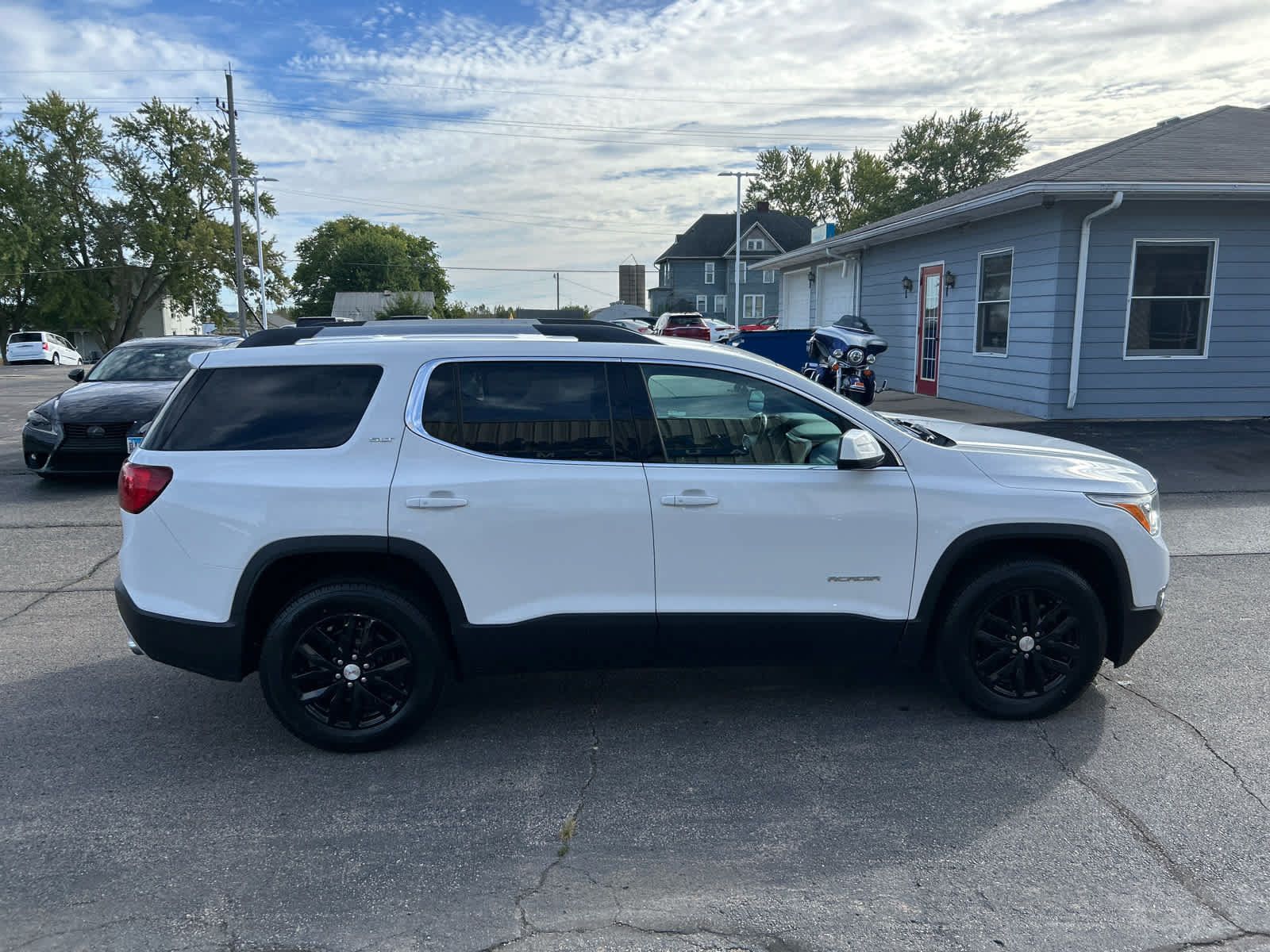 Used 2019 GMC Acadia SLT FWD image 8
