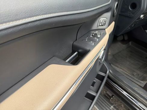 Used 2022 Ford Expedition Max Limited image 15
