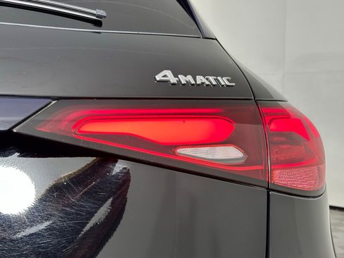 Used 2024 Mercedes-Benz GLC 300 GLC 300 image 27