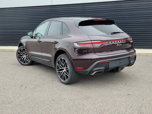 Used 2026 Porsche Macan AWD/4WD image 7