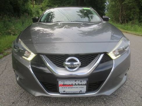 Used 2017 Nissan Maxima Platinum FWD image 3