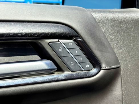 Used 2024 GMC Sierra 1500 AT4X image 18