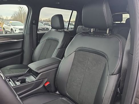 New 2026 Jeep Grand Cherokee L 4WD image 17