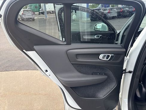Used 2024 Volvo XC40 B5 Plus w/ Protection Package Premier AWD/4WD image 28
