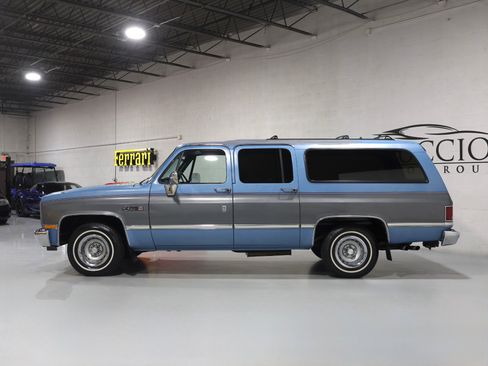 Used 1987 GMC Suburban 2WD image 11