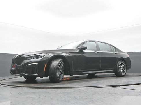 Used 2022 BMW 750i xDrive 750i xDrive w/ Executive Package image 30