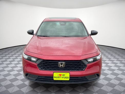 Used 2025 Honda Accord Sport image 6