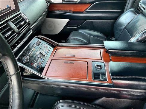 Used 2020 Lincoln Navigator Reserve w/ Equipment Group 208A Reserve image 15