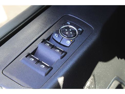 Used 2020 Ford F150 Lariat image 14