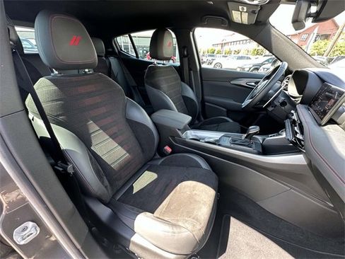 Used 2024 Dodge Hornet R/T image 38