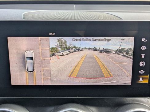 Used 2022 Mercedes-Benz GLC 300 image 21