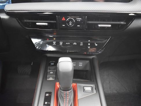 New 2026 Nissan Kicks SR w/ SR Premium Package image 11