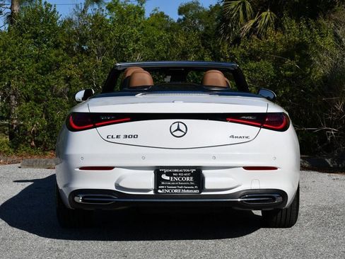 Used 2024 Mercedes-Benz CLE 300 4MATIC Cabriolet image 39