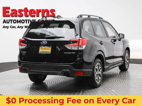 Used 2023 Subaru Forester Premium AWD/4WD image 5