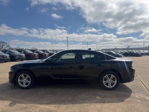 Used 2023 Dodge Charger SXT image 12